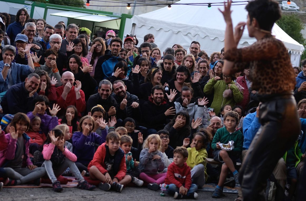 Pirineos-2019-7 TEATRO SOBRE RUEDAS